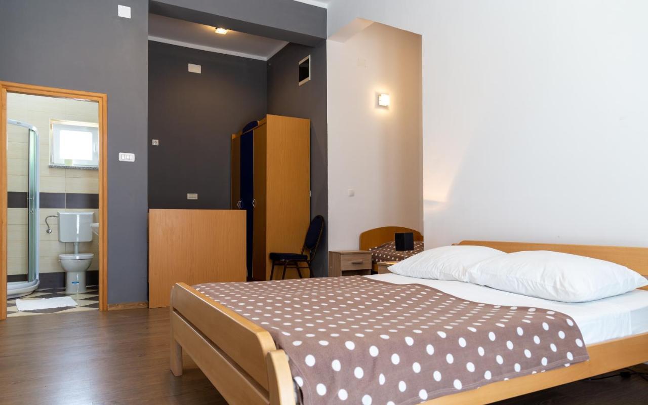Guesthouse Palombaro Umag Exterior photo